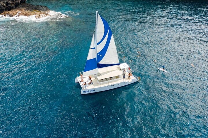 Morning Sail & Snorkel to the Captain Cook Monument (tour photo)