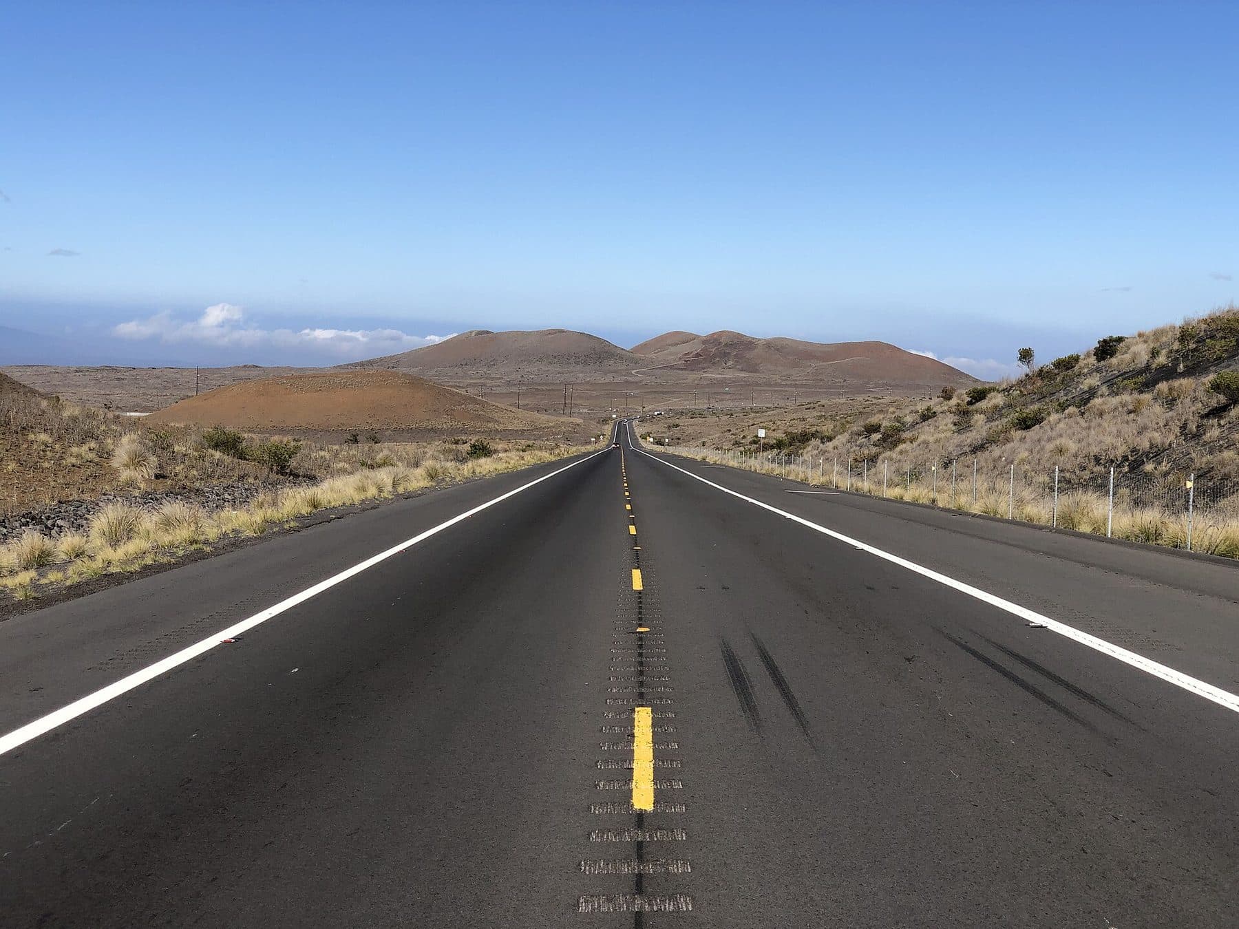 Saddle Road (the Daniel K. Inouye Highway) running west across the Big Island’s high, dry interior