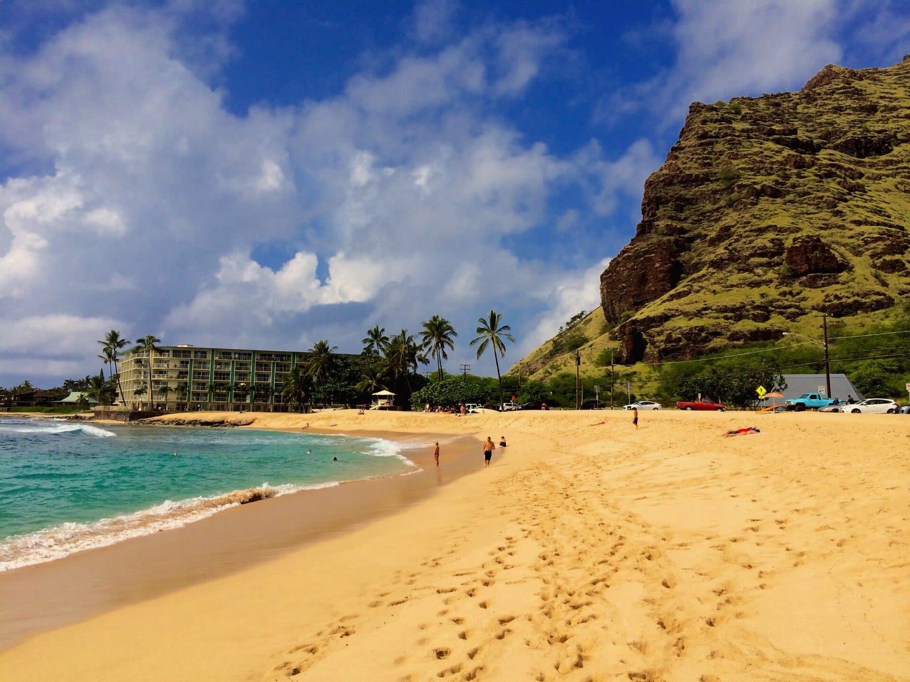 Mākaha Beach Park beneath the slopes of the Waiʻanae Mountains