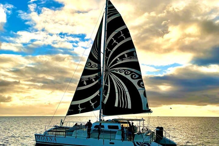 Waikīkī Sunset Cocktail Sail on the Moana (tour photo)