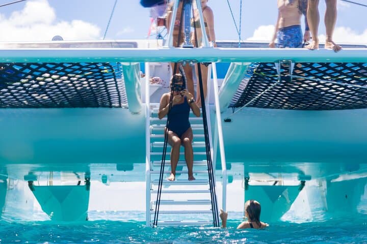 Waikīkī Turtle Snorkel & Sail on the Hawea Catamaran (tour photo)